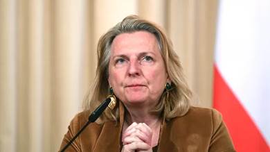 ​وزيرة الخارجية النمساوية السابقة تحذّر من أوقات عصيبة لألمانيا